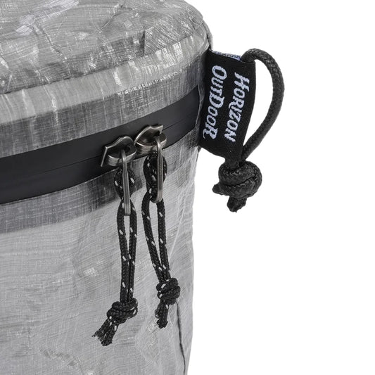 Dyneema bag with black straps and a 'Horizon Outdoor' label.