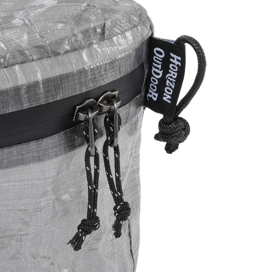 Dyneema bag with black straps and a 'Horizon Outdoor' label.